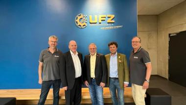 v.l.n.r. Bernd Herschlein, Geschäftsführer des UFZ, Stephen Brauer, MdL, Jürgen Vossler, Stellv. Bgm. der Stadt Weikersheim und Kreisrat, Benjamin Denzer, Kreisvorsitzender der FDP Main-Tauber und Rüdiger Zibold, 1. Vors. des Vereins UFZ und Bgm.a.D. der Stadt Niederstetten