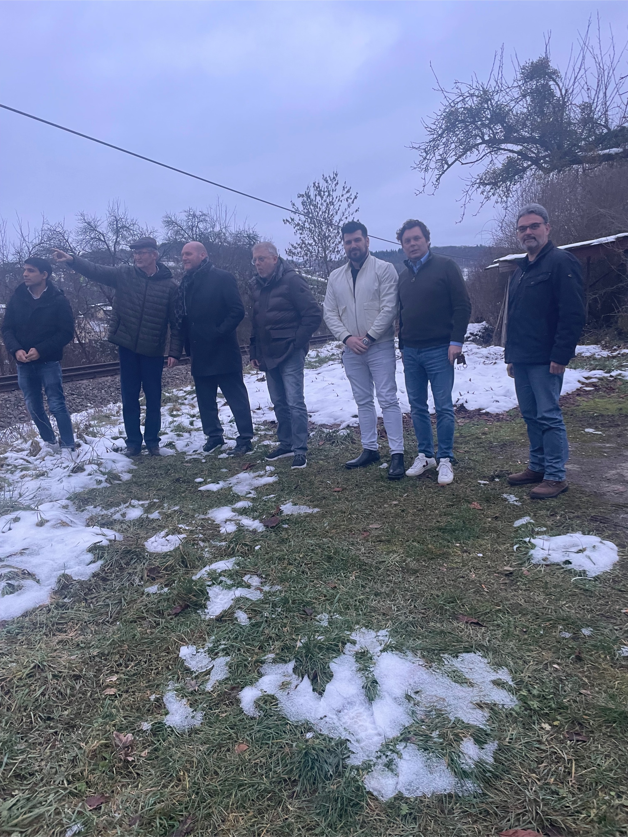v.l.n.r.  Mirwais Wafa (stellv. FDP-Kreisvorsitzender in Main-Tauber), der Ortsvorsteher von Vorbachzimmern Gerhard Hauf, MdL Stephen Brauer, FDP-Kreisrat Jürgen Vossler, Christian Minda Mitglied im FDP-Kreisvorstand, Benjamin Denzer (FDP-Kreisvorsitzender Main-Tauber) und der Stellv. Ortsvorsteher und Niederstettener Stadtrat Friedrich Thorwarth